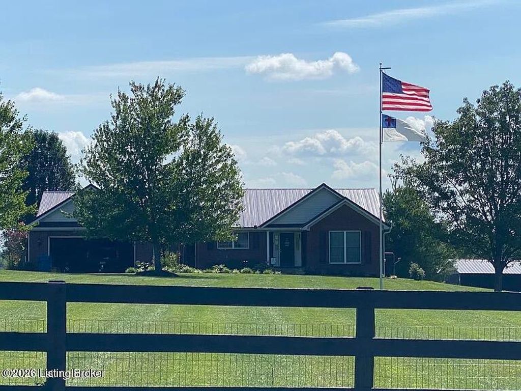 Photo of 700 Cedarmore Rd, Bagdad, KY 40003 (MLS # 1711505)