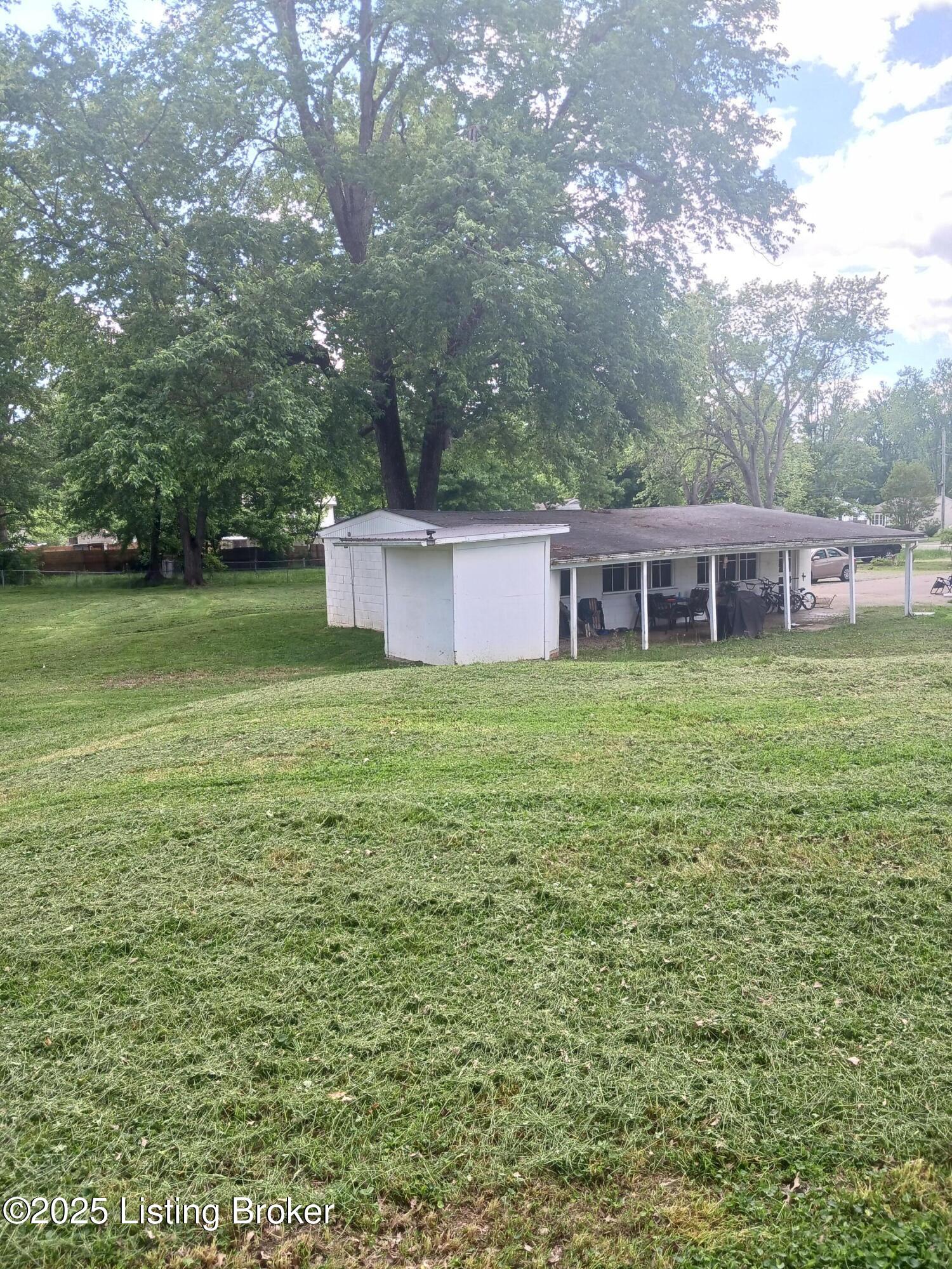 7702 Edna M Rd, Louisville, Pennsylvania image 8