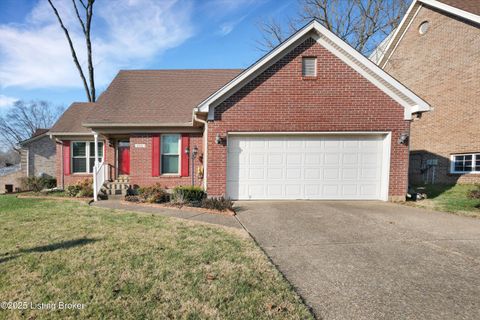 Photo of 8811 Astrid Ave, Louisville, KY 40228 (MLS # 1705066)