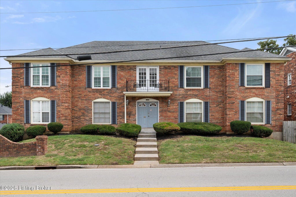 Photo of 1938 Goldsmith Ln #APT 3, Louisville, KY 40218 (MLS # 1732792)