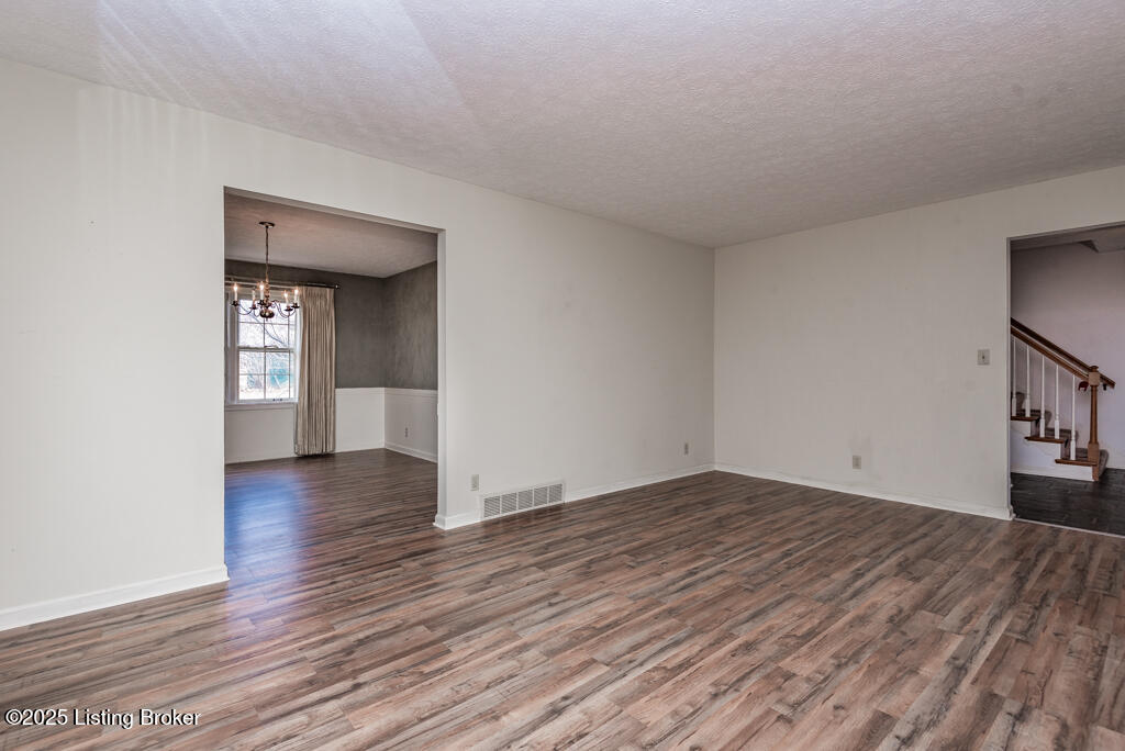 9007 Henry Clay Dr, Louisville, Kentucky image 4