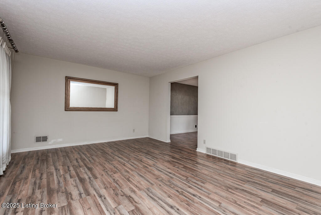 9007 Henry Clay Dr, Louisville, Kentucky image 6