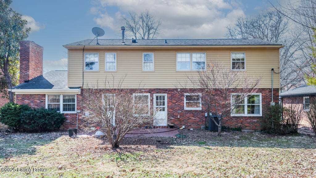 9007 Henry Clay Dr, Louisville, Kentucky image 2