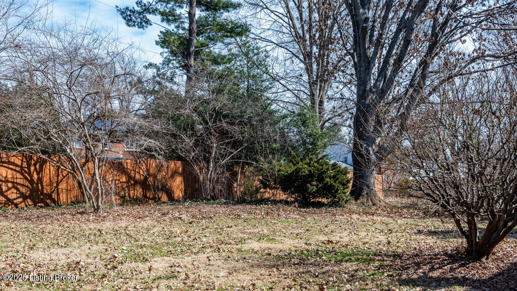 9007 Henry Clay Dr, Louisville, Kentucky image 3