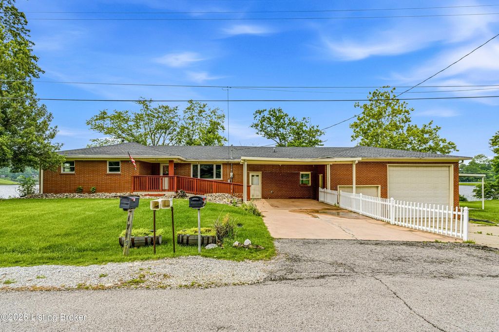Photo of 1712 Bass Cir, La Grange, KY 40031 (MLS # 1718533)
