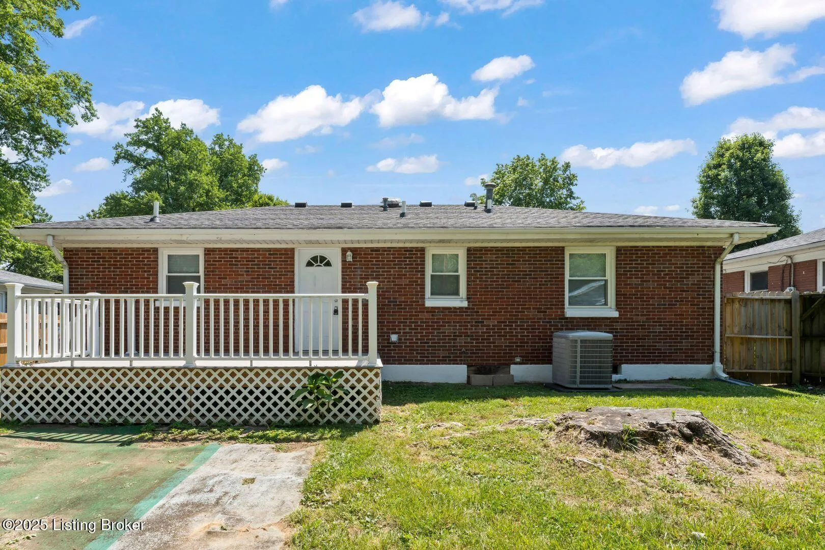 Louisville, Kentucky 40258, United States, 3 Bedrooms Bedrooms, ,1 BathroomBathrooms,Residential,Active,181025