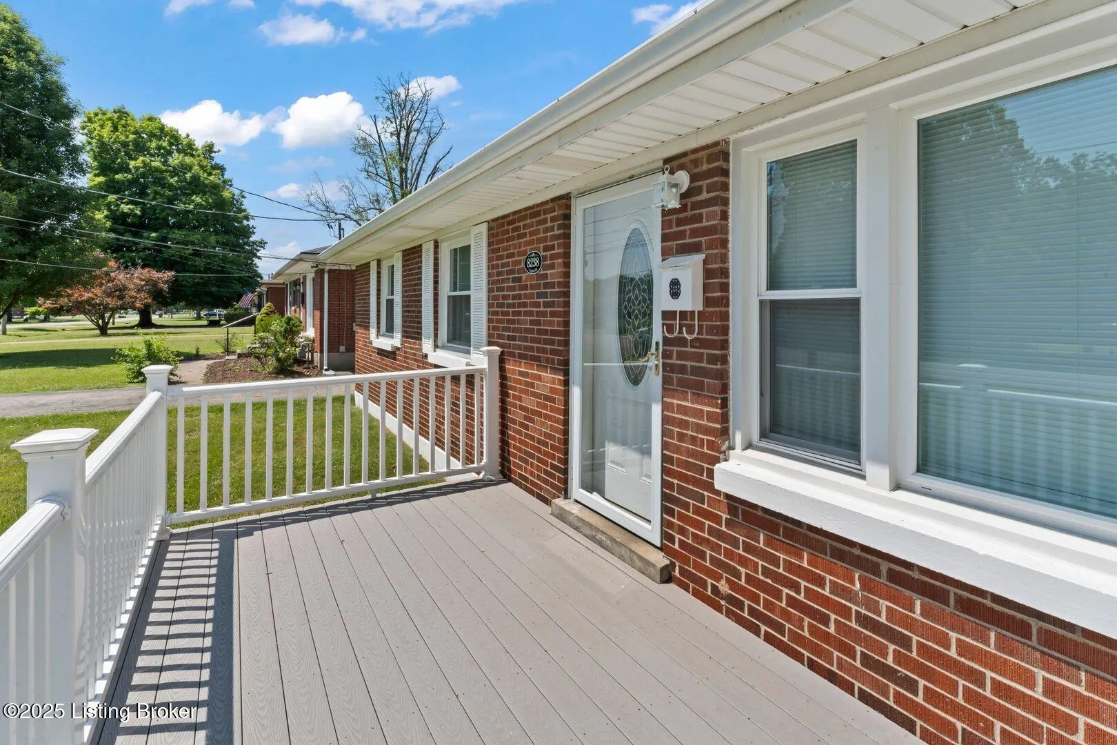 Louisville, Kentucky 40258, United States, 3 Bedrooms Bedrooms, ,1 BathroomBathrooms,Residential,Active,181025