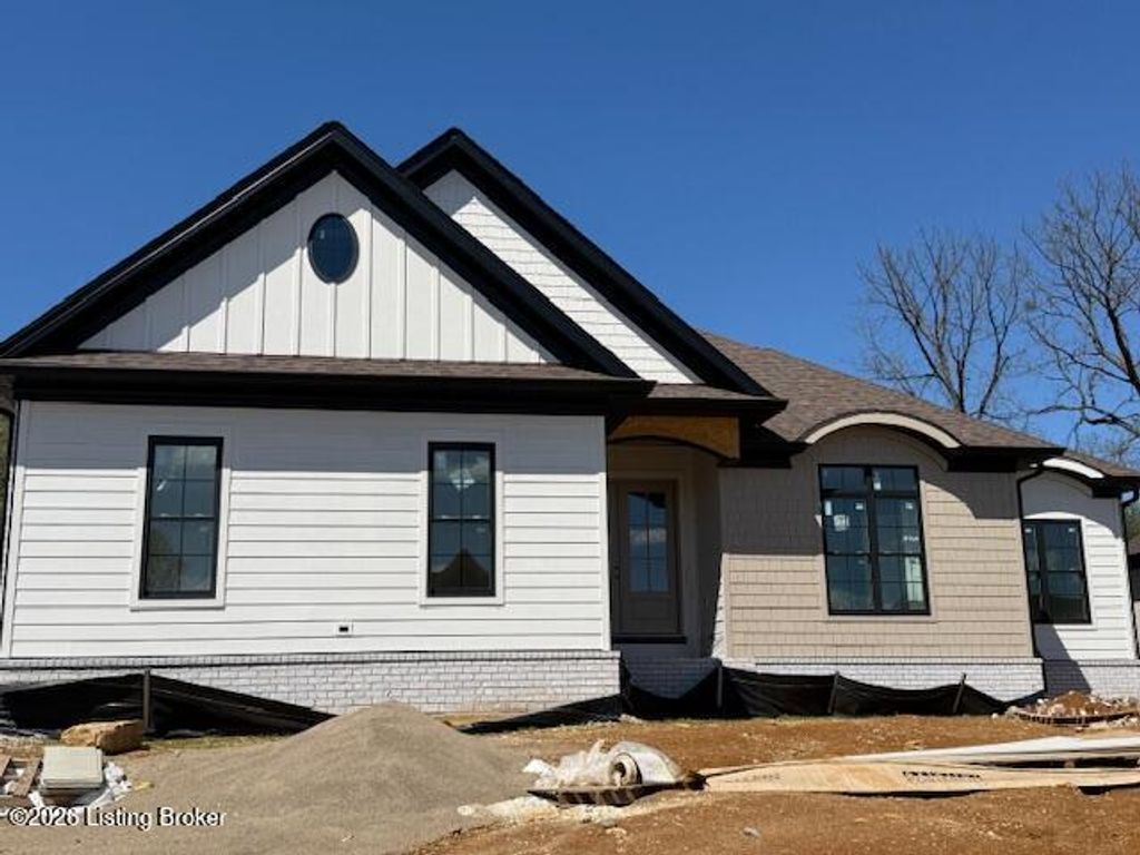 Photo of 49 Thomas Farm Dr, Louisville, KY 40299 (MLS # 1713556)