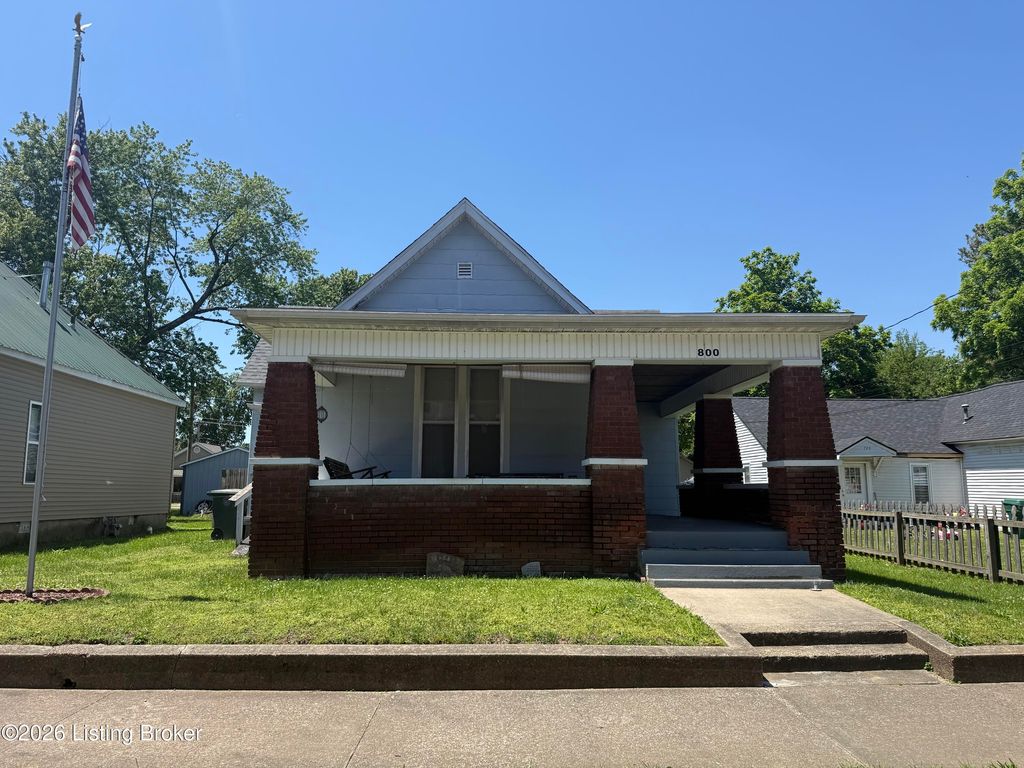Photo of 800 Bolivar St, Owensboro, KY 42303 (MLS # 1717210)