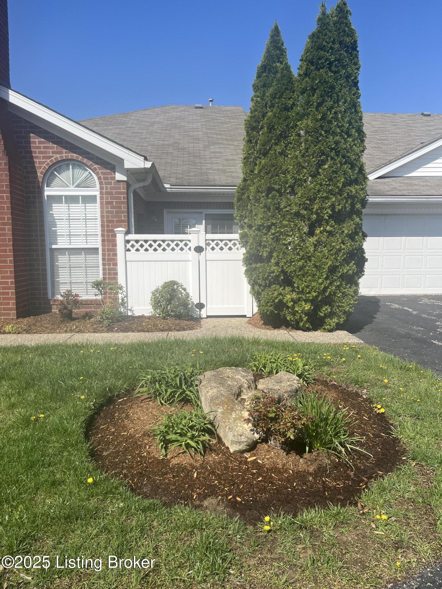 9702 Pepperdine Dr, Louisville, Kentucky image 4