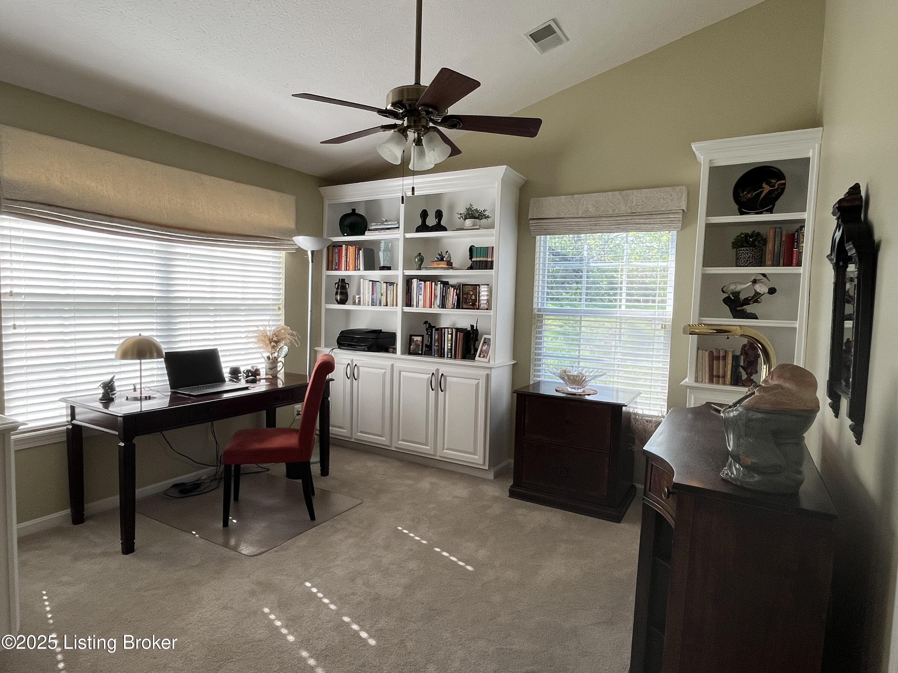 9702 Pepperdine Dr, Louisville, Kentucky image 6