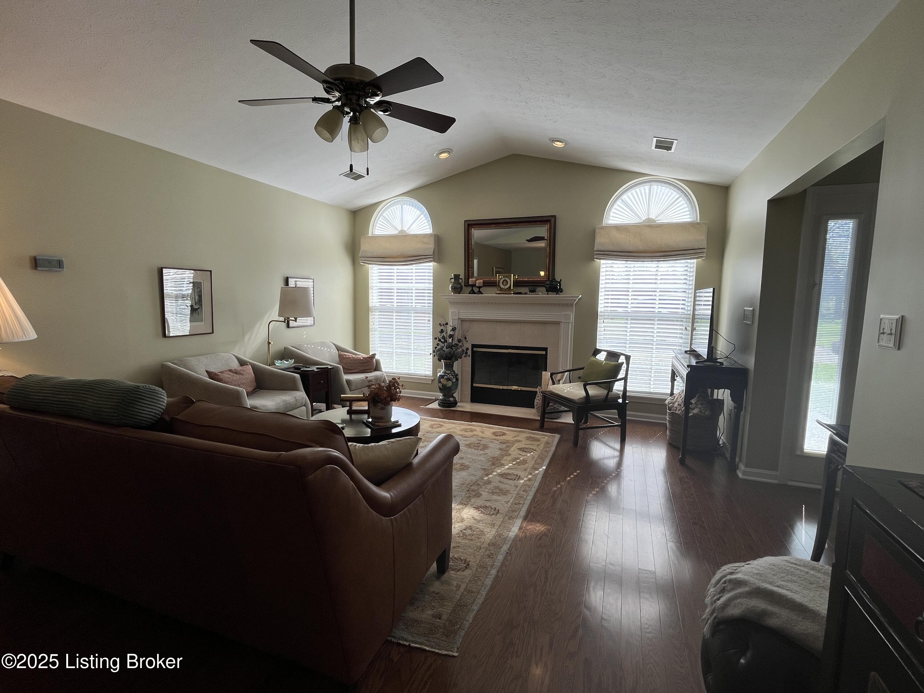 9702 Pepperdine Dr, Louisville, Kentucky image 9