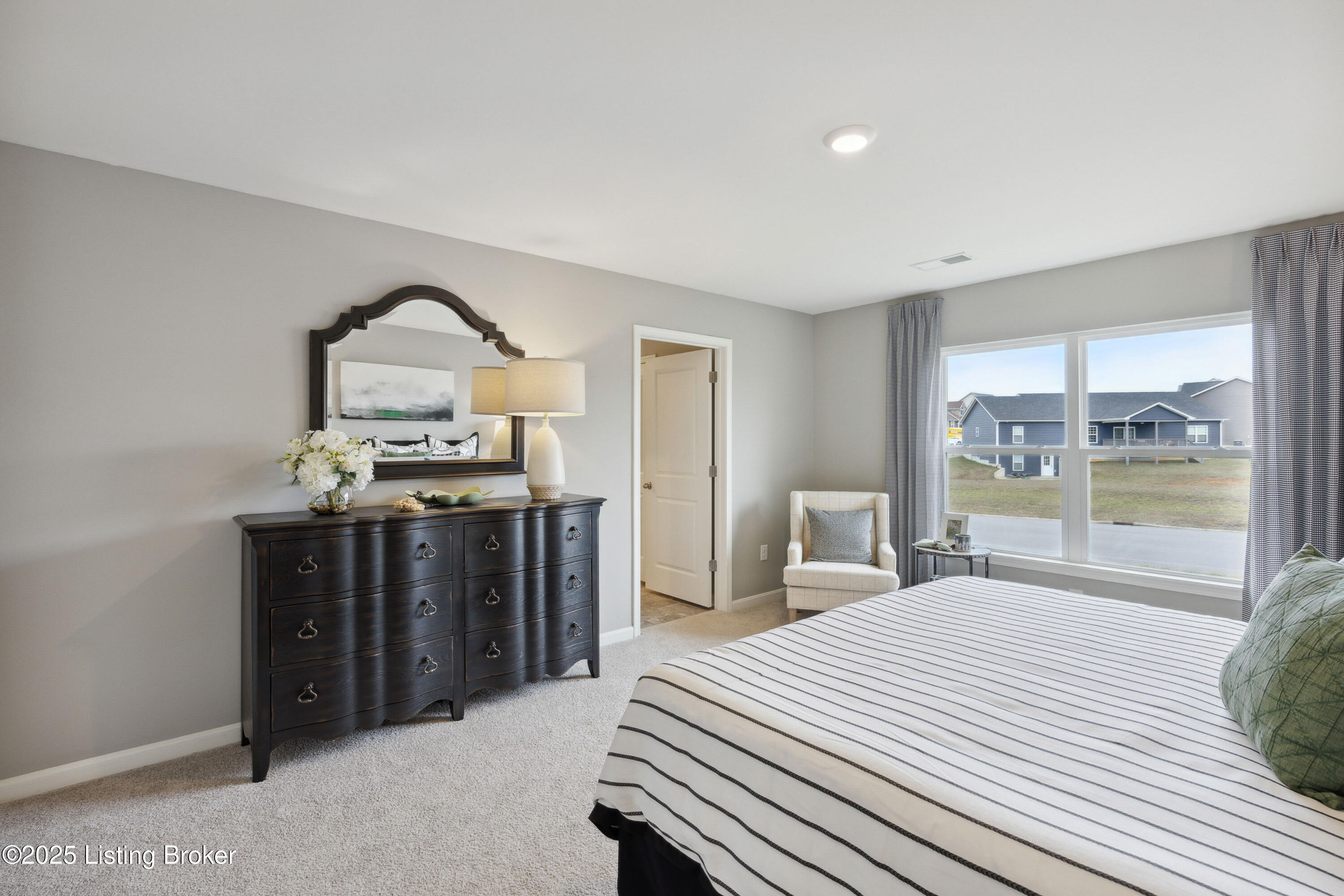 11033 Pheasant Hill Cir, Louisville, Kentucky image 30