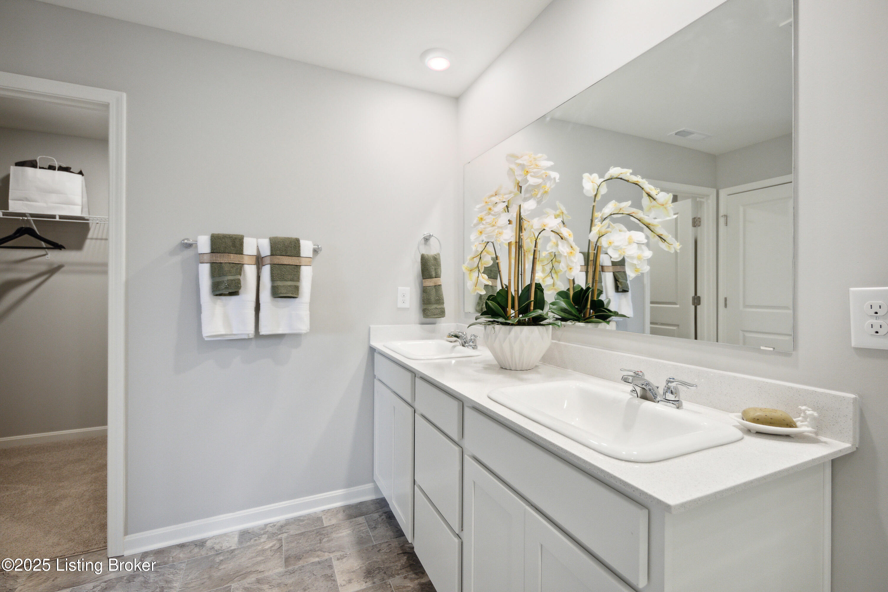 11033 Pheasant Hill Cir, Louisville, Kentucky image 15