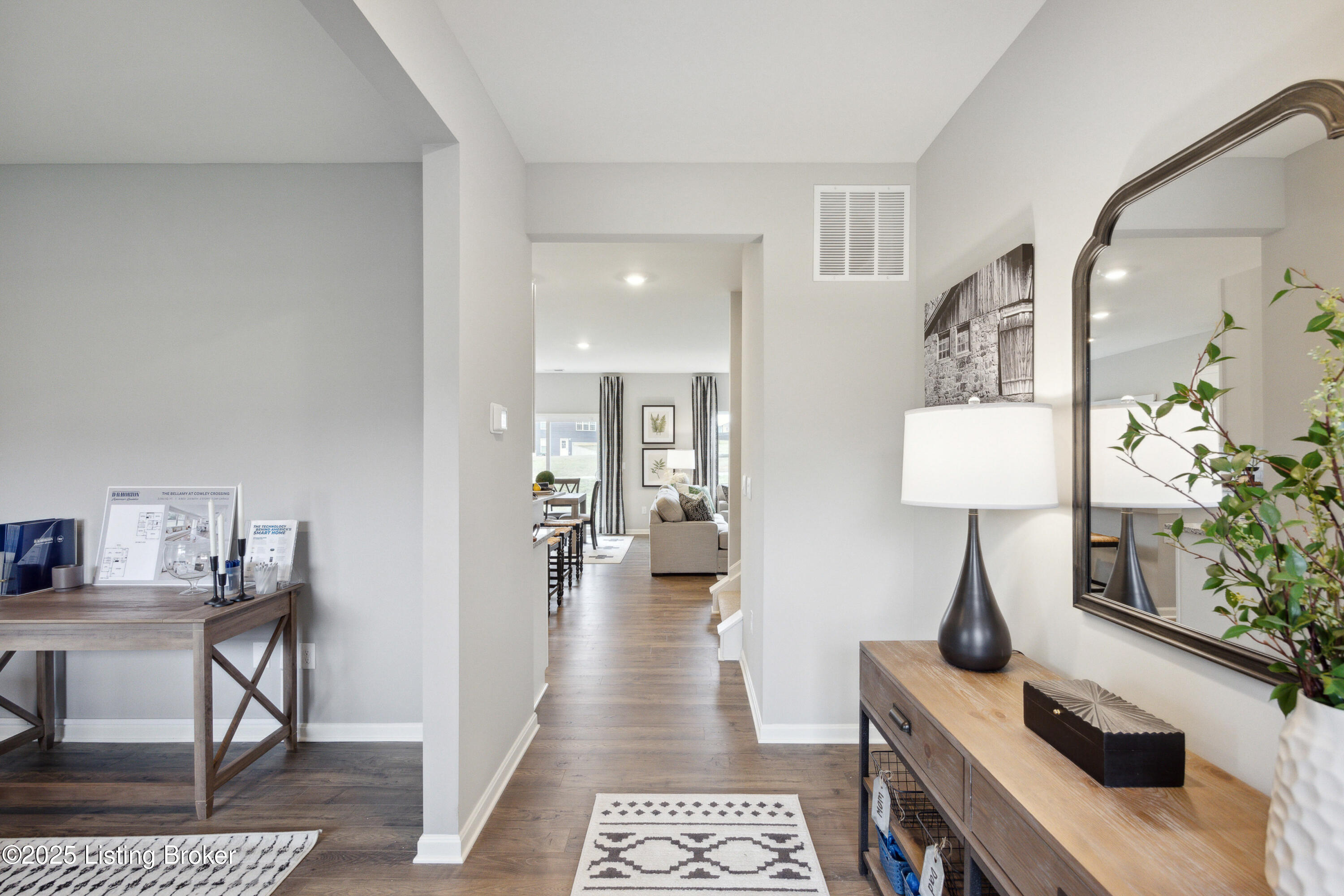 11033 Pheasant Hill Cir, Louisville, Kentucky image 3