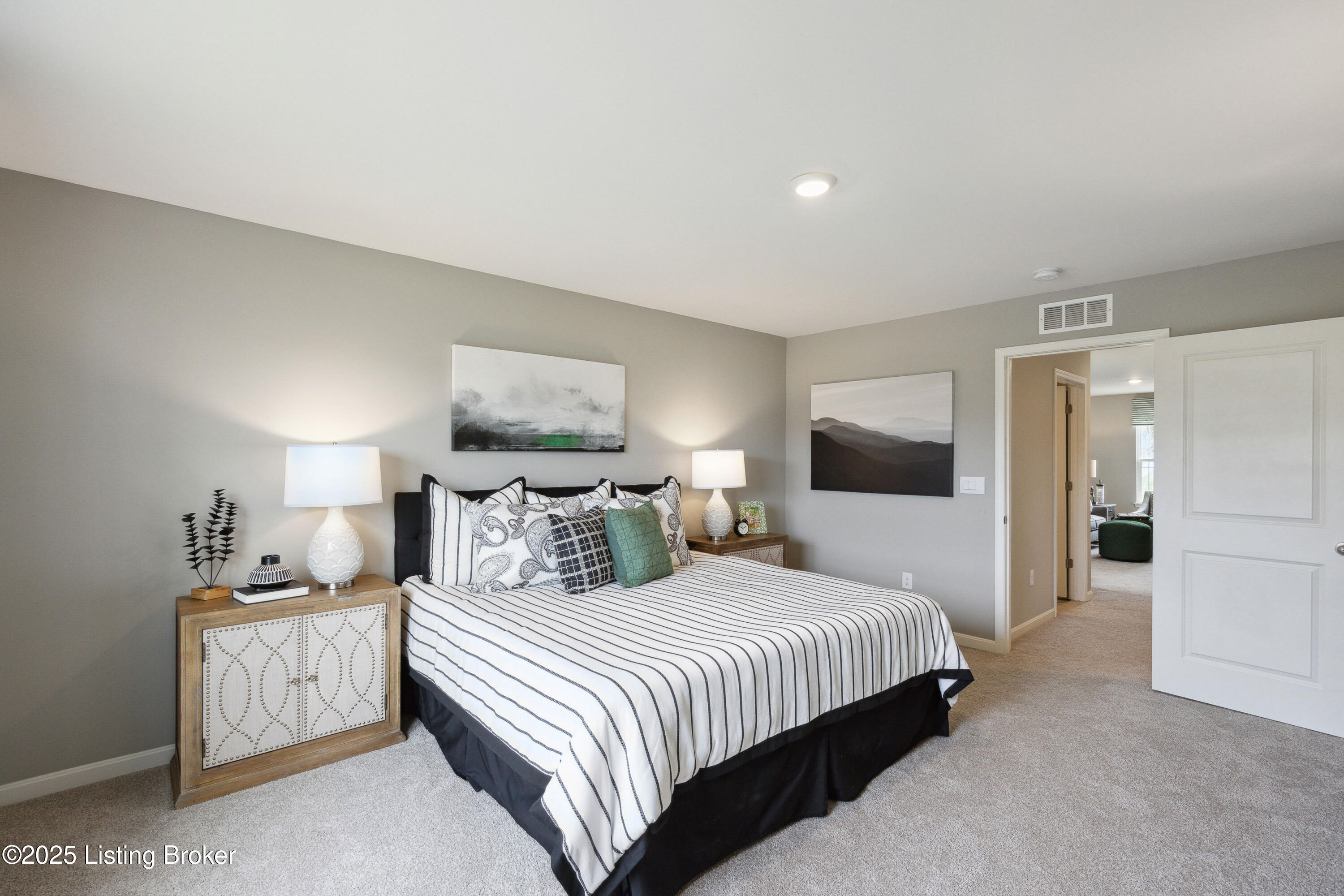 11033 Pheasant Hill Cir, Louisville, Kentucky image 18