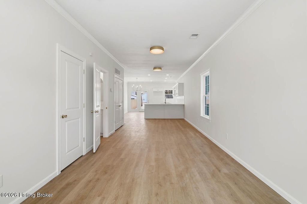 Photo of 719 E Caldwell St, Louisville, KY 40203 (MLS # 1708457)