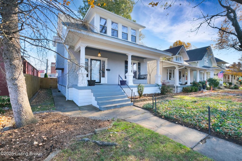 Photo of 1918 Sils Ave, Louisville, KY 40205 (MLS # 1713542)