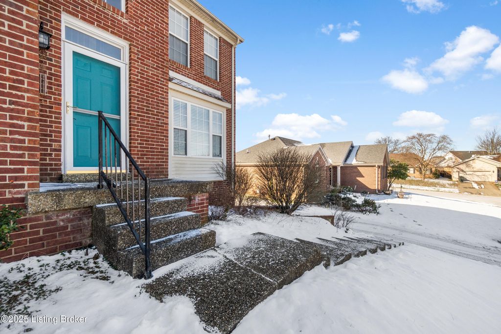 Photo of 3102 Binnacle Pl, Louisville, KY 40220 (MLS # 1705635)