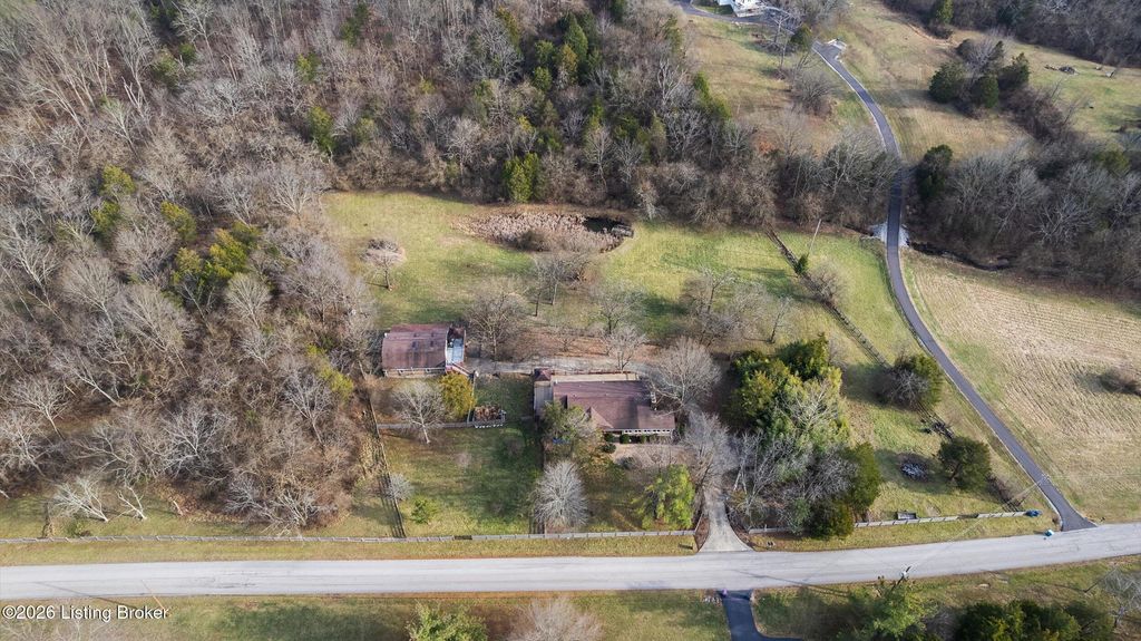 Photo of 1405 Robertson Dr, Crestwood, KY 40014 (MLS # 1709121)