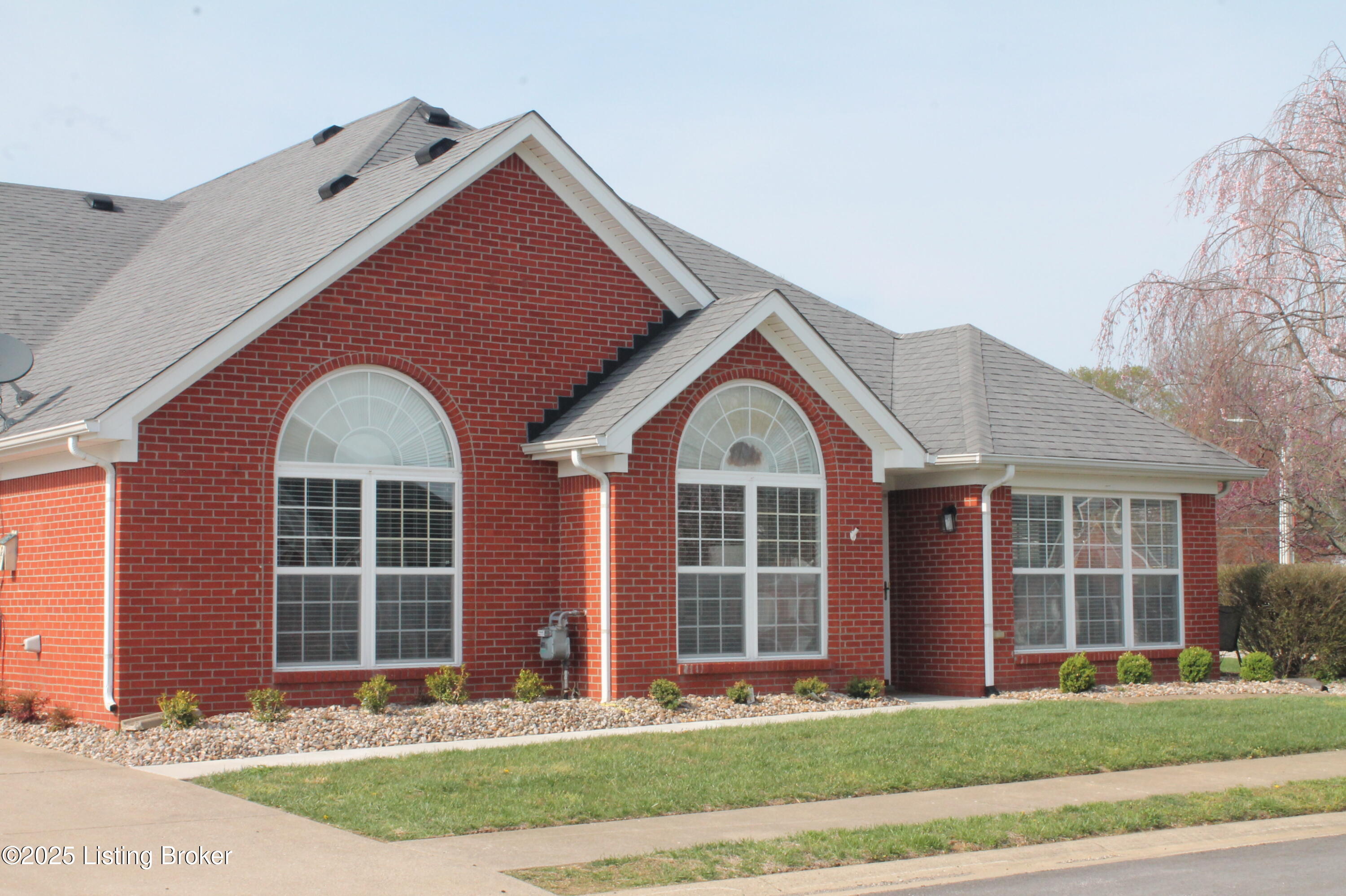 137 Woodpointe Ct, Mt Washington, Kentucky image 3