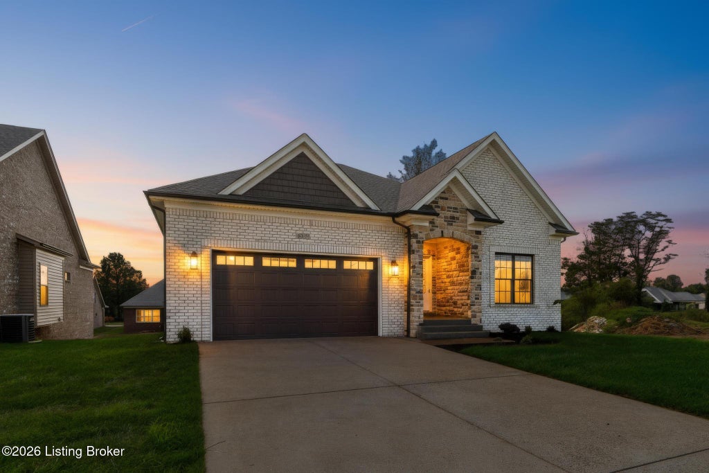 Photo of 6723 Sycamore Bend Trace, Louisville, KY 40291 (MLS # 1729943)