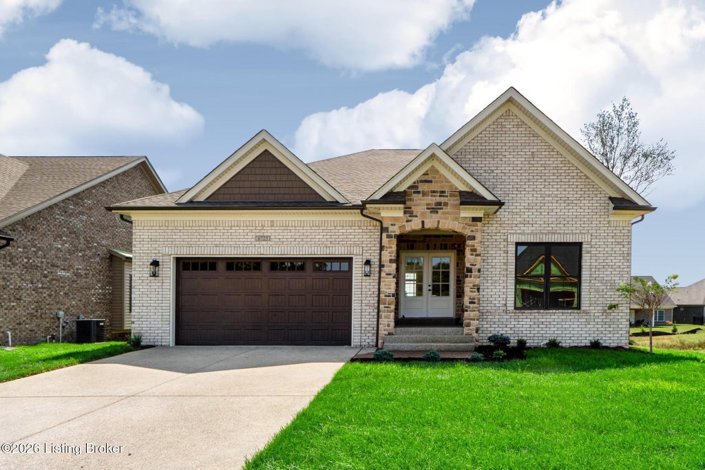 Photo of 6723 Sycamore Bend Trace, Louisville, KY 40291 (MLS # 1729943)