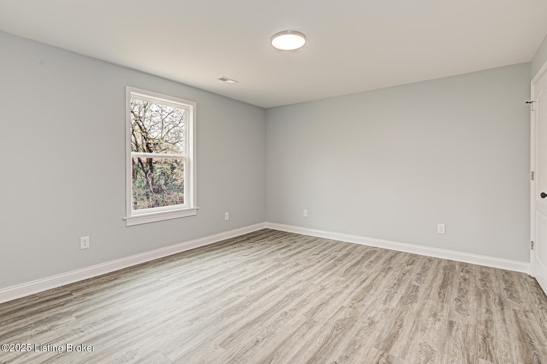 8619 Wooded Glen Rd, Louisville, Kentucky image 31