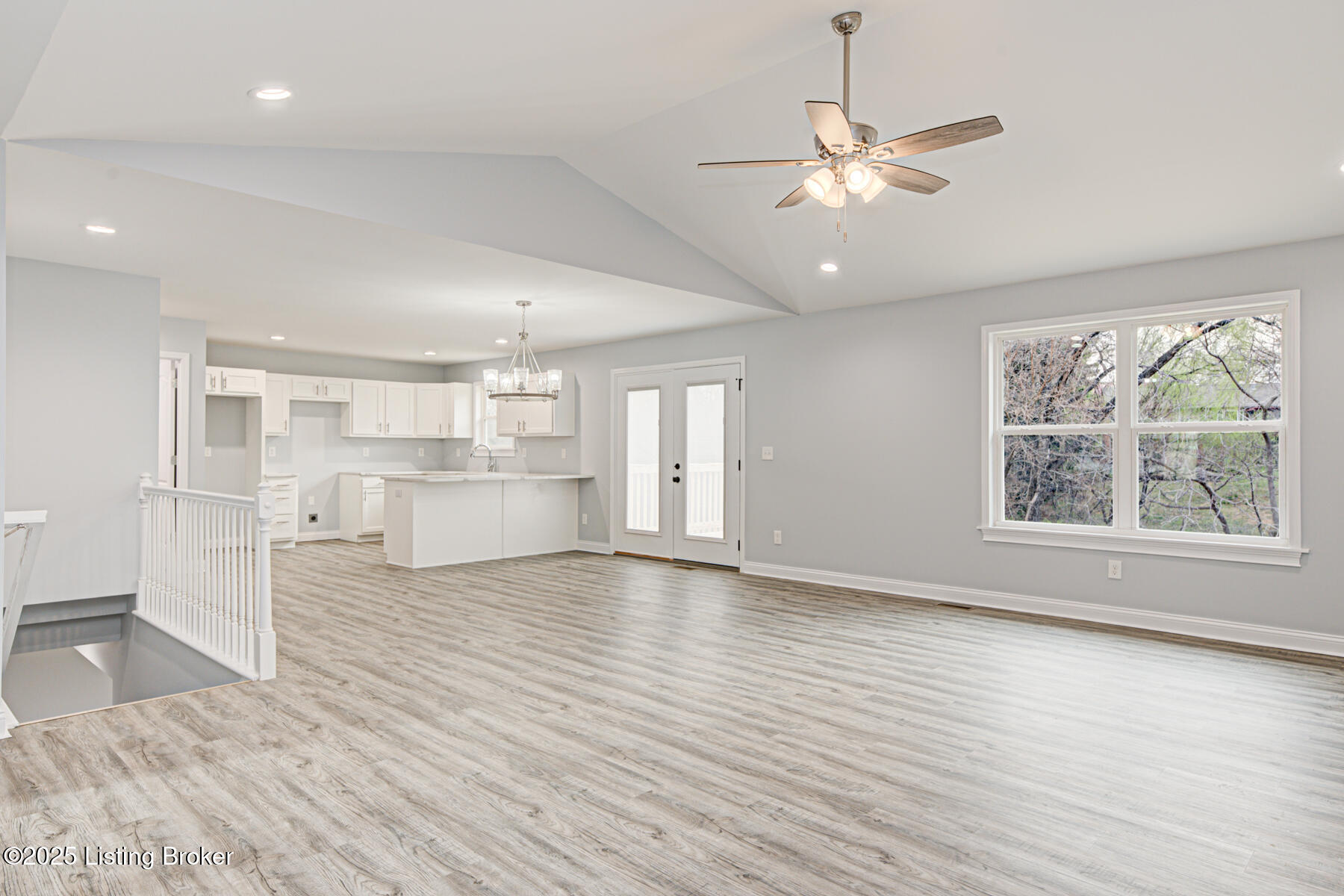 8619 Wooded Glen Rd, Louisville, Kentucky image 7