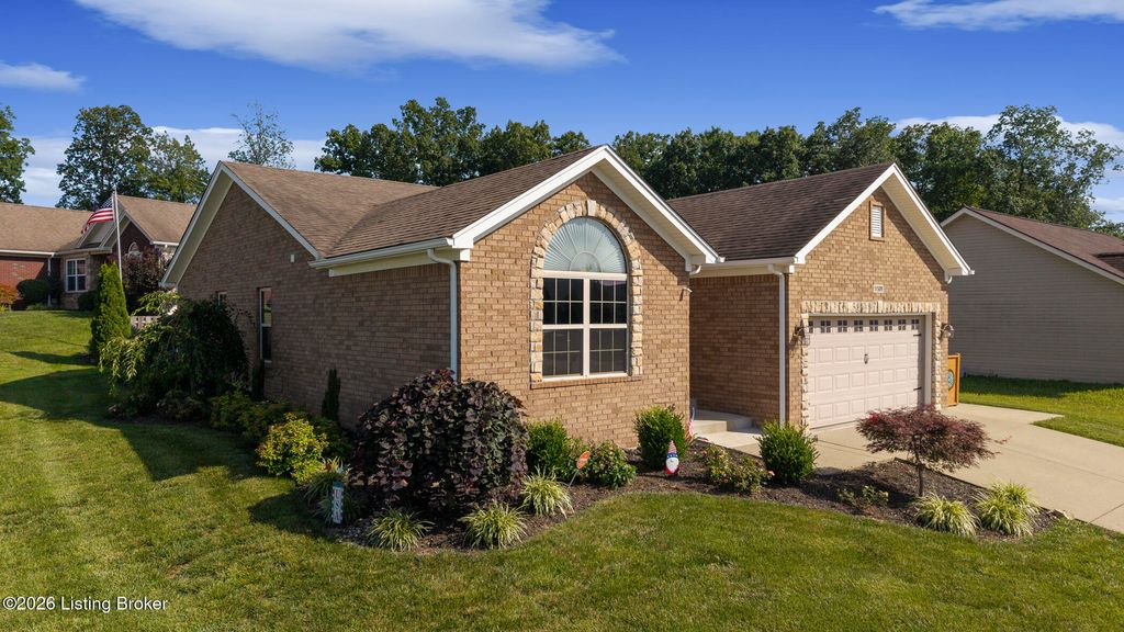 Photo of 11509 Creek Brook Dr, Louisville, KY 40229 (MLS # 1722405)