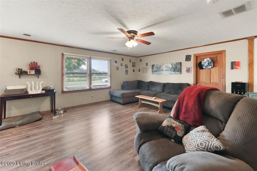 663 Bishop Rd, Glasgow, Kentucky image 9