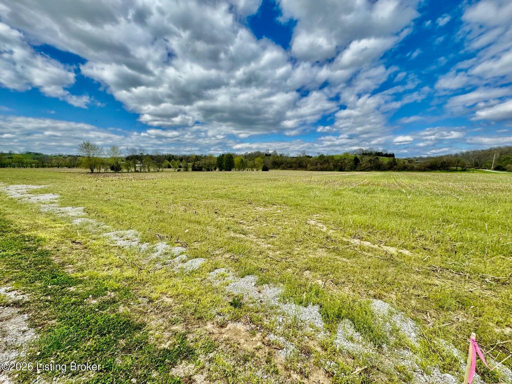 Photo of 2 Valley Hill Rd, Springfield, KY 40069 (MLS # 1710926)