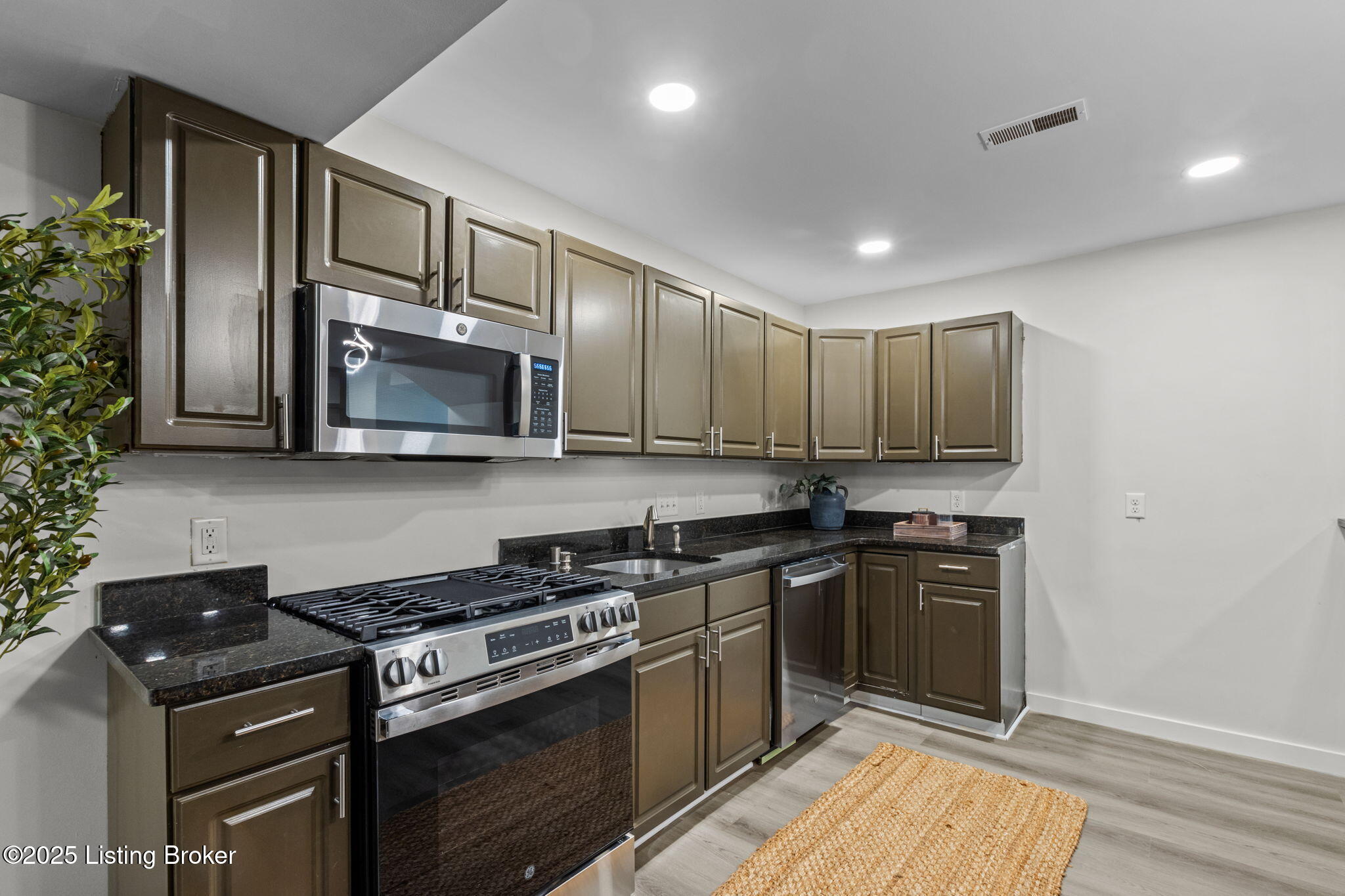 99 Cross Rd, Louisville, Kentucky image 47