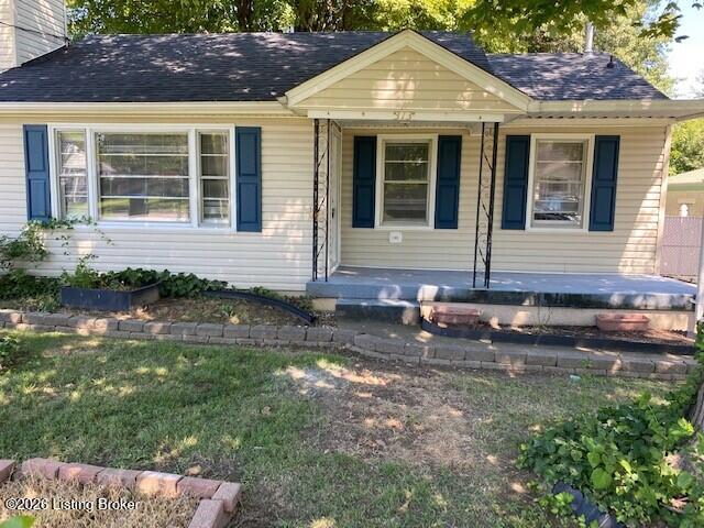 Photo of 313 Hillview Dr, Louisville, KY 40214 (MLS # 1732775)