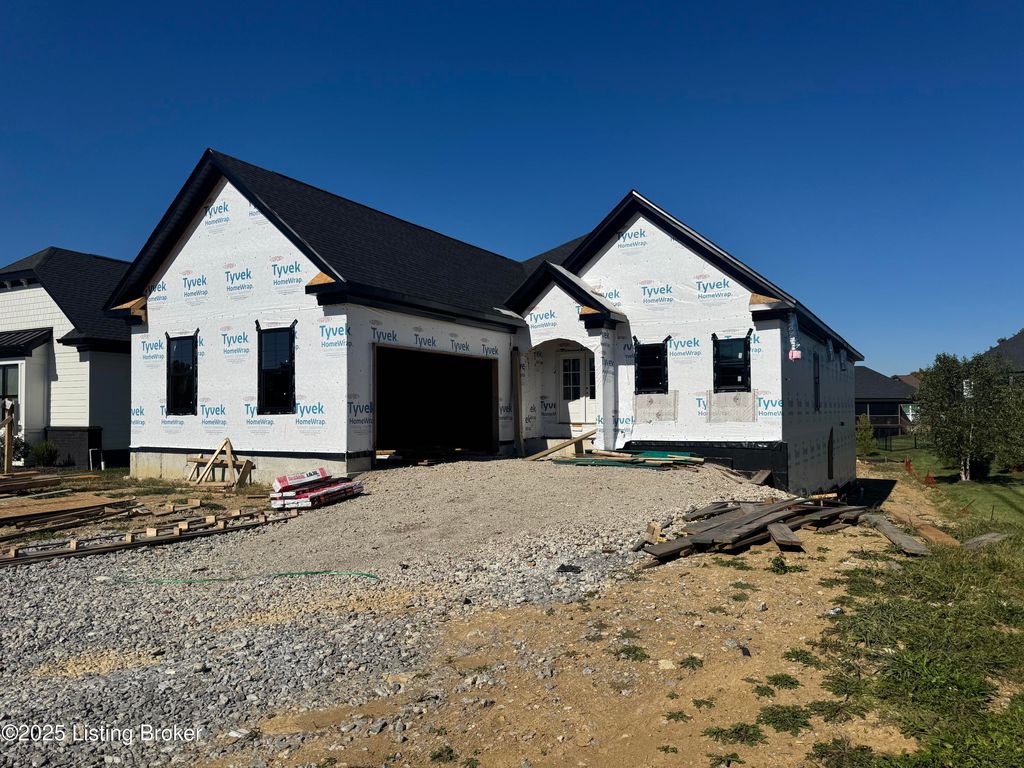 Photo of 205 Locust Park Pl, Louisville, KY 40245 (MLS # 1712959)