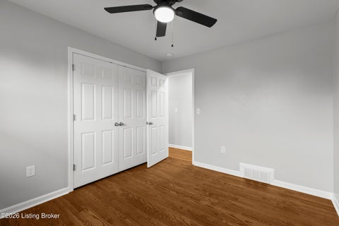 Tiny photo for 1402 Cloverhills Dr, Louisville, KY 40216 (MLS # 1728968)