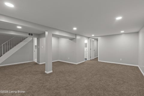 Tiny photo for 1402 Cloverhills Dr, Louisville, KY 40216 (MLS # 1728968)