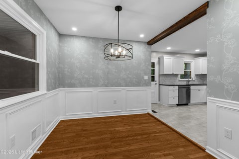 Tiny photo for 1402 Cloverhills Dr, Louisville, KY 40216 (MLS # 1728968)
