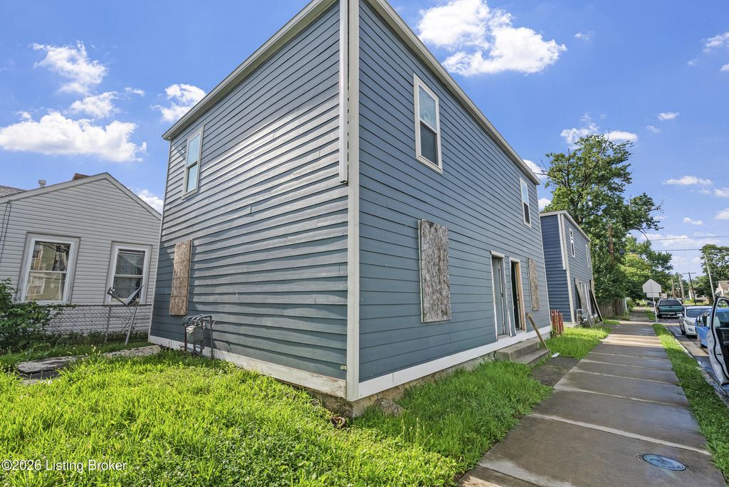 Photo of 330 N 29th St, Louisville, KY 40212 (MLS # 1721231)