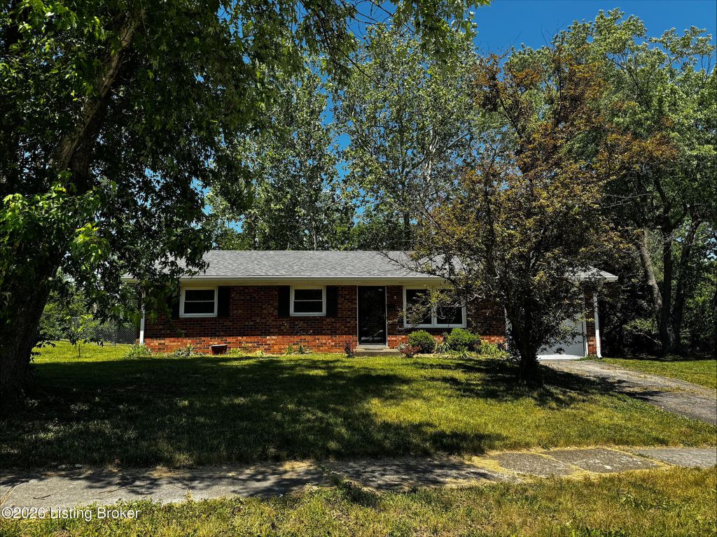 Photo of 3255 Sutherland Dr, Lexington, KY 40517 (MLS # 1718822)