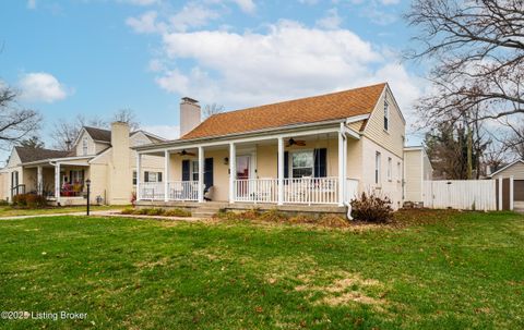 Photo of 4023 Elmwood Ave, Louisville, KY 40207 (MLS # 1704394)