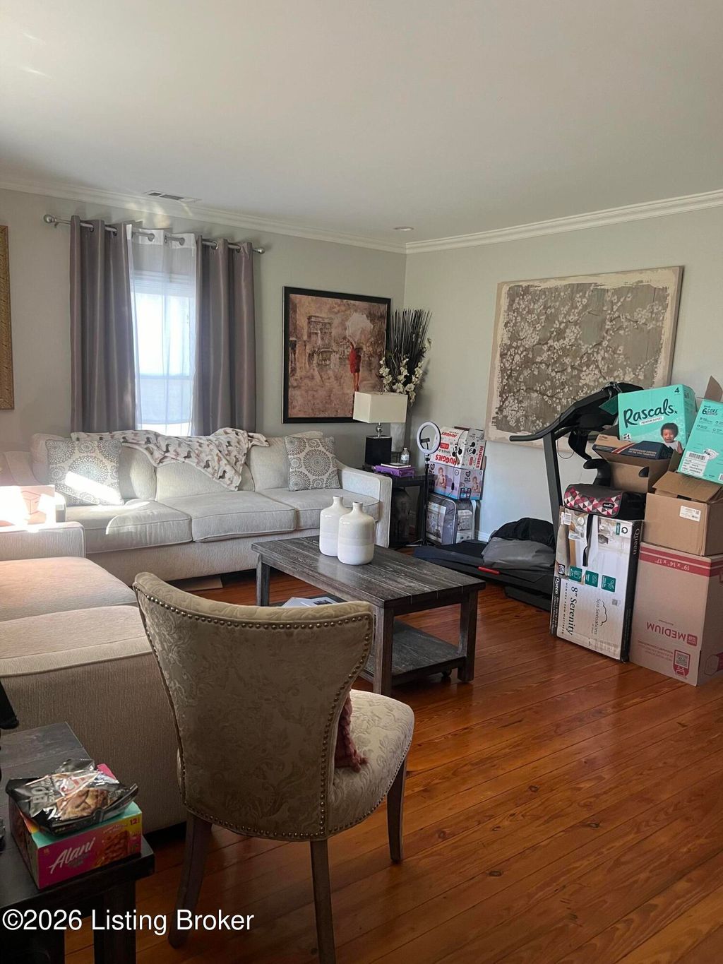 Photo of 1434 Forest Dr, Louisville, KY 40219 (MLS # 1713108)