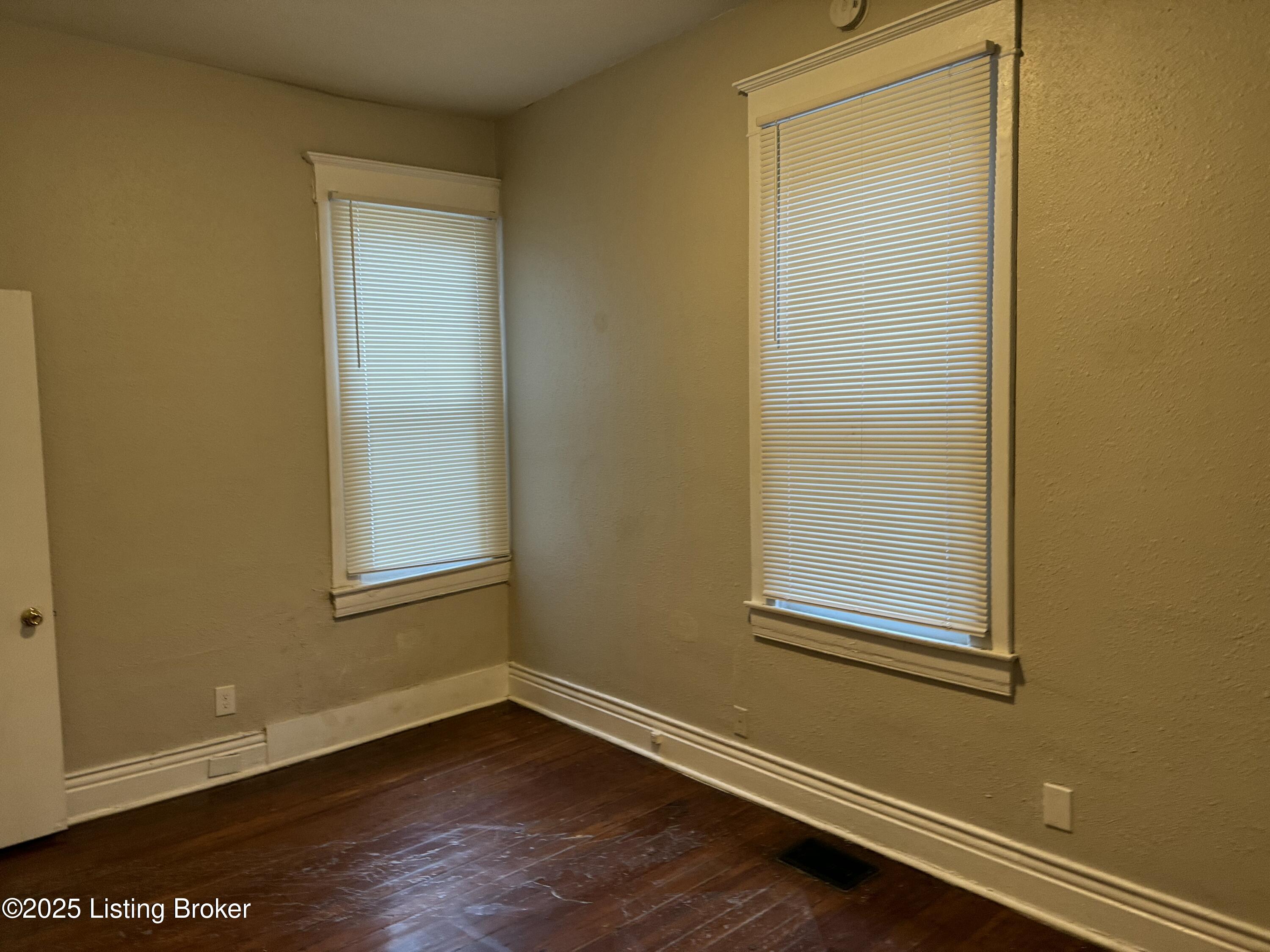1851 Date St, Louisville, Kentucky image 7