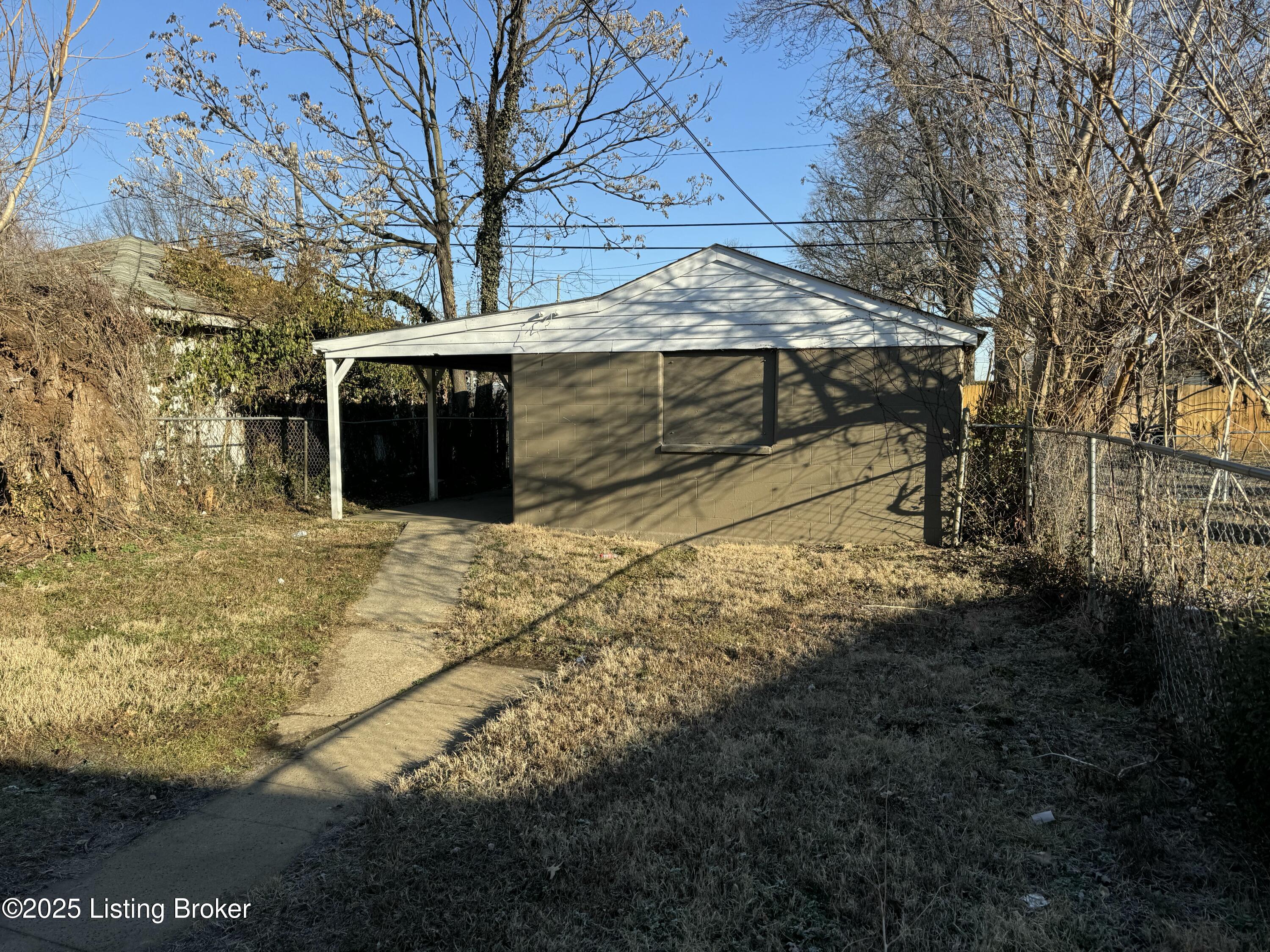 1851 Date St, Louisville, Kentucky image 4