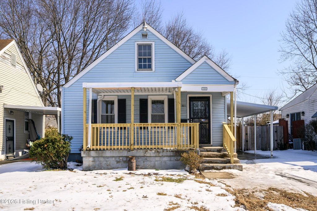 Photo of 1811 Beech St, Louisville, KY 40210 (MLS # 1708938)