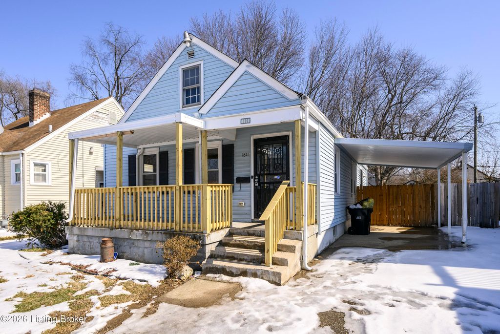 Photo of 1811 Beech St, Louisville, KY 40210 (MLS # 1708938)