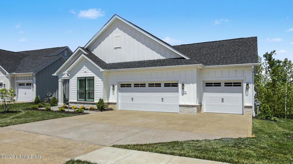 Photo of 12515 Oakland Hills Trail, Louisville, KY 40291 (MLS # 1717389)