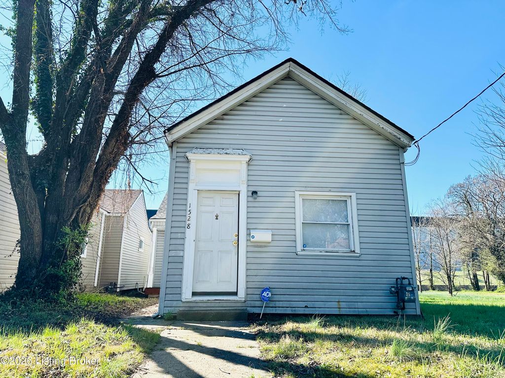 Photo of 1528 Wilson Ave, Louisville, KY 40210 (MLS # 1712339)