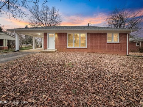 Photo of 509 W Back St, Munfordville, KY 42765 (MLS # 1705695)