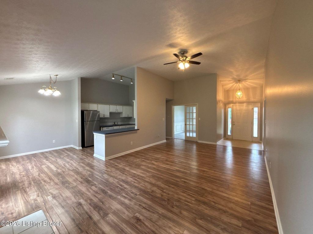 Photo of 9041 Black Powder Ln, Louisville, KY 40228 (MLS # 1718612)